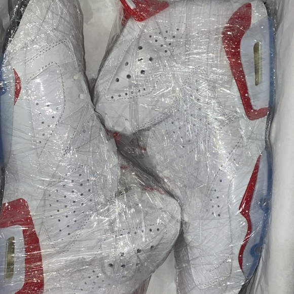 Jordan Oreo 🍪 red / white 6 never worn size 10.5 mens payed $250 asking $225 - Picture 1 of 11